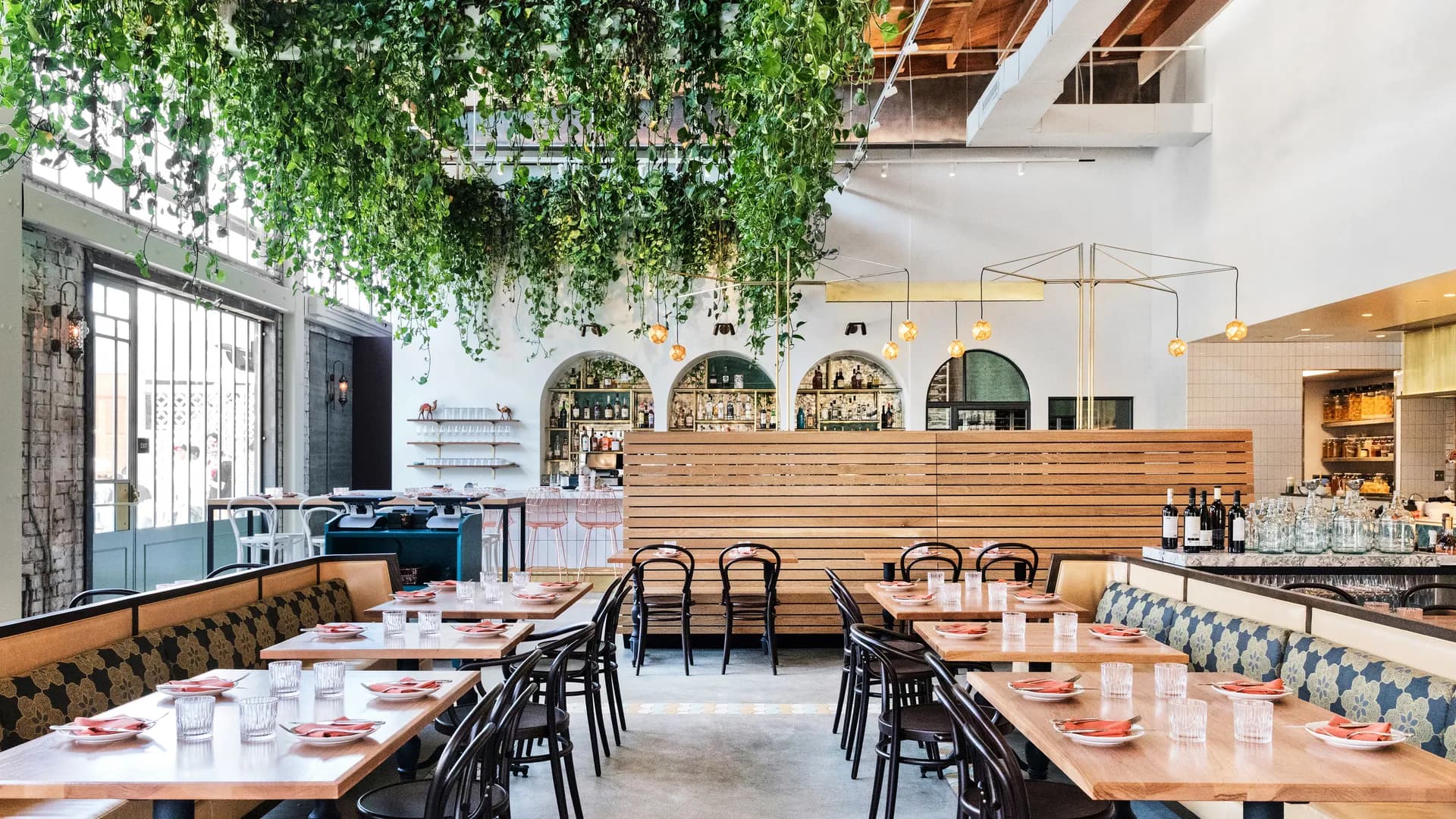 Dining room ambience